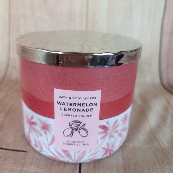 Bath And Body Works Watermelon Lemonade 3 Wick Candle - Picture 13 of 13